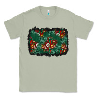 Matcha christmas gift box and leopard background Classic Tee - BundleAndBundleShop