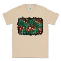 Mushroom christmas gift box and leopard background Classic Tee - BundleAndBundleShop