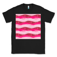 Black valentines day glitter and leopard seamless pattern Classic Tee - BundleAndBundleShop