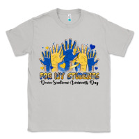 Moon Dust for my students down sendrome awareness day Classic Tee - Artiststas