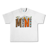 Lunar Rock western daisies mini Urban Heavy Tee - HRA Design Shop