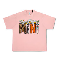 Salmon western daisies mini Urban Heavy Tee - HRA Design Shop