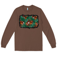 Chestnut christmas gift box and leopard background Long Sleeve Tee - BundleAndBundleShop