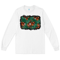 White christmas gift box and leopard background Long Sleeve Tee - BundleAndBundleShop