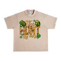 French Oak The hunt is on Easter Urban Heavy Tee - Neo Western