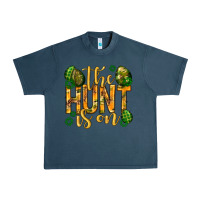 Midnight Navy The hunt is on Easter Urban Heavy Tee - Neo Western