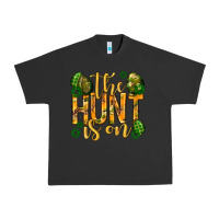 Pigment Black The hunt is on Easter Urban Heavy Tee - Neo Western