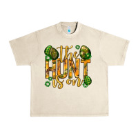 Sandshell The hunt is on Easter Urban Heavy Tee - Neo Western