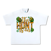 White The hunt is on Easter Urban Heavy Tee - Neo Western
