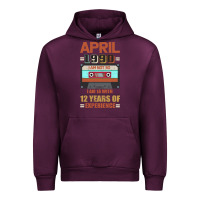 Mauve Wine Aprıl 1990 I Am Not 30 I'm 18 With 12 Years Of Experience Urban Hoodie - Bettercallsaul
