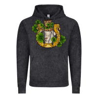 Vintage Black st patricks day goat horseshoe shamrock Vintage Hoodie - RanaPortraitStore