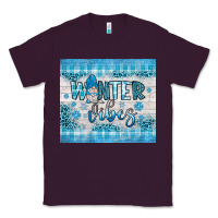Plum winter vibes gnome Classic Tee - JahusDesignShop