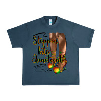 Midnight Navy steppin' into juneteenth heels Urban Heavy Tee - HRA Design Shop