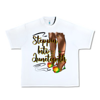 White steppin' into juneteenth heels Urban Heavy Tee - HRA Design Shop