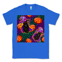 True Royal witchy cat and pumpkins seamless paternal Classic Tee - BundleAndBundleShop