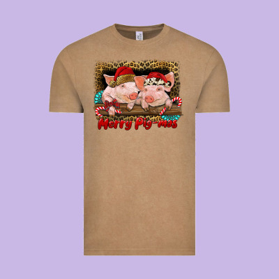 Merry Pig Mas Vintage Tee Designed By Ranaportraitstore