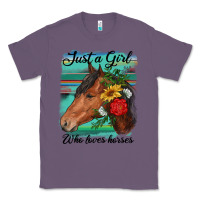 Lavender just a girl who loves horseshoe Classic Tee - RanaPortraitStore