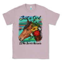 Lilac just a girl who loves horseshoe Classic Tee - RanaPortraitStore