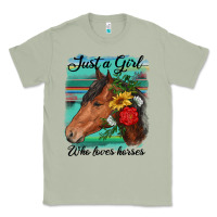 Matcha just a girl who loves horseshoe Classic Tee - RanaPortraitStore
