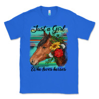 True Royal just a girl who loves horseshoe Classic Tee - RanaPortraitStore