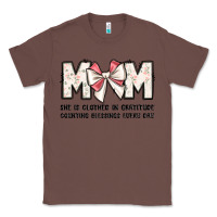 Chestnut mom she is clothed in gratitude counting blessings Classic Tee - JahusDesignShop