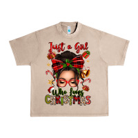 French Oak just a girl who loves christmas afro messy bun Urban Heavy Tee - texasbilliewilder