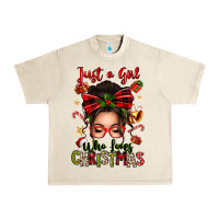 Sandshell just a girl who loves christmas afro messy bun Urban Heavy Tee - texasbilliewilder