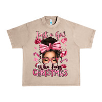 Just A Girl Who Loves Pink Christmas Messy Bun Urban Heavy Tee | Teevron
