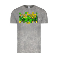 One Lucky Mom Vintage Tee | Teevron