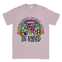 Lilac in a world where you can be anything be kind Classic Tee - CowhideDigitalArt