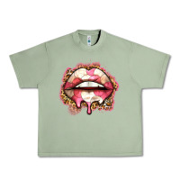 Oil Green volleyball lips Urban Heavy Tee - Zillion Design Studio