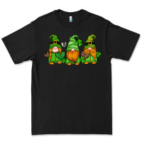 Black st patricks day gnomes with western hearts and shamrocks Premium Tee - Artiststas