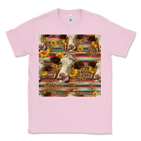 Bubblegum Pink western hereford cattle seamless pattern Classic Tee - HRA Design Shop