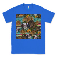 True Royal western two cute heifers seamless pattern Classic Tee - HRA Design Shop