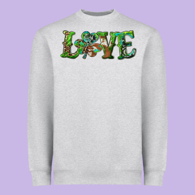 Heavyweight Sweatshirt love with shamrock