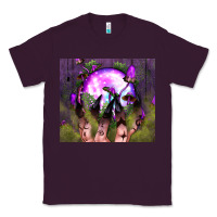 Plum witch hand tumbler Classic Tee - BundleAndBundleShop