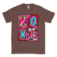 Chestnut xoxo with roses and candies olivia Classic Tee - OliviaCreatesArt