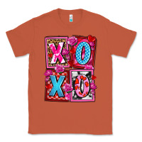 Xoxo With Roses And Candies Olivia Classic Tee | Teevron