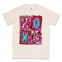 Natural xoxo with roses and candies olivia Classic Tee - OliviaCreatesArt