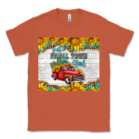 Copper just a small town girl with car Classic Tee - HRA Design Shop