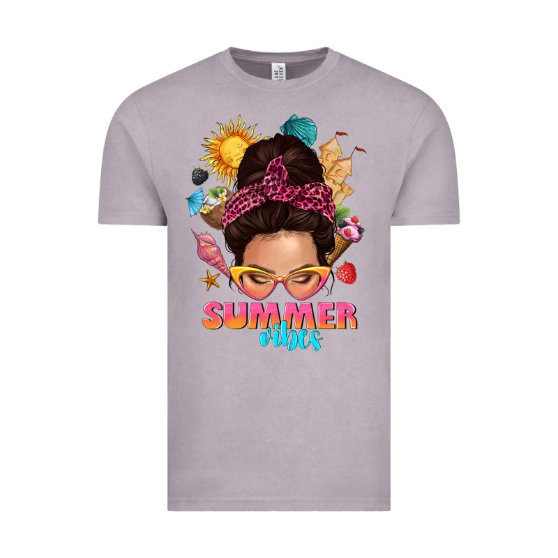Summer Vibes Messy Bun Tbw Vintage Tee by texasbilliewilder | Teevron