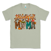 Matcha thankful mama highland cow Classic Tee - RacoonDesign