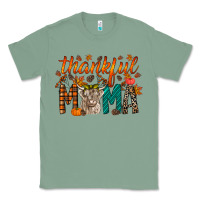 Sage thankful mama highland cow Classic Tee - RacoonDesign