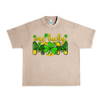 French Oak one lucky mom Urban Heavy Tee - Zillion Design Studio
