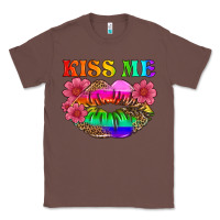 Chestnut lgbtq kiss me Classic Tee - HRA Design Shop