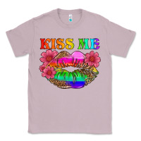 Lilac lgbtq kiss me Classic Tee - HRA Design Shop