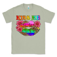 Matcha lgbtq kiss me Classic Tee - HRA Design Shop