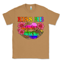 Toasted Coconut lgbtq kiss me Classic Tee - HRA Design Shop