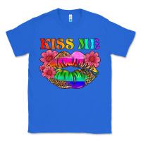 True Royal lgbtq kiss me Classic Tee - HRA Design Shop