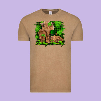 St Patrick's Day Lucky Cow Family Vintage Tee Designed By Ranaportraitstore